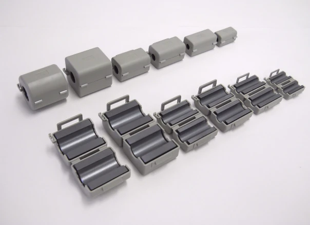 開閉自在型スリーブクランプコア