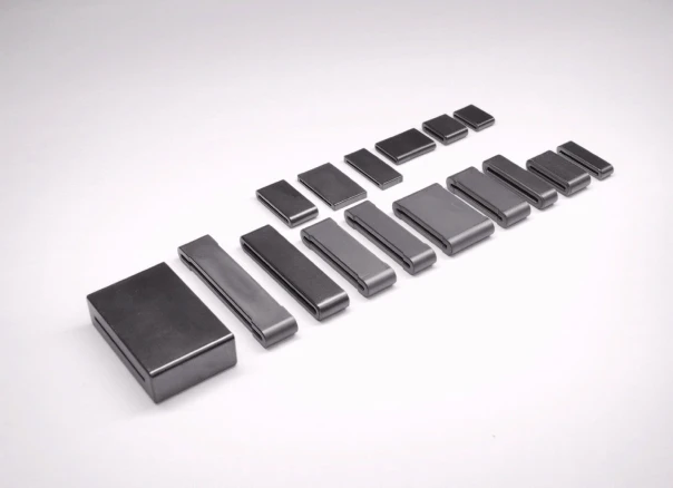 カバー無しフラットケーブル/FPC用偏平コア